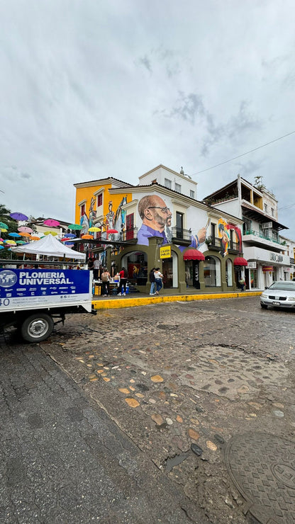 Camina por la ciudad- Gratis al reservar tu transporte redondo con nosotros